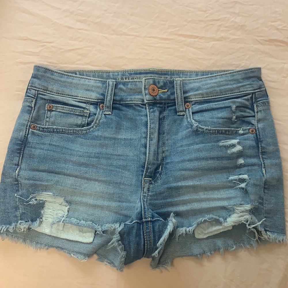 American Eagle high waisted shorts size 6